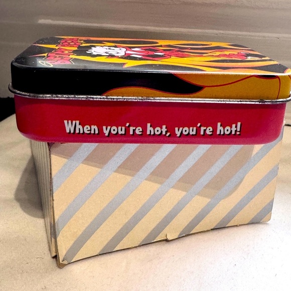 ✨HOST PICK✨ Vintage 2003 Betty Boop Tin Box with Flame Design - Picture 15 of 16